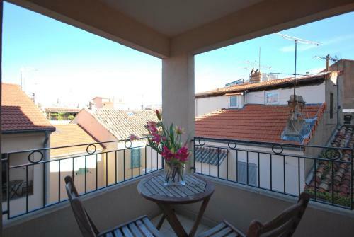 Le Vieux Port Apartments