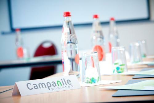 Hotel Campanile Lyon Nord - Ecully