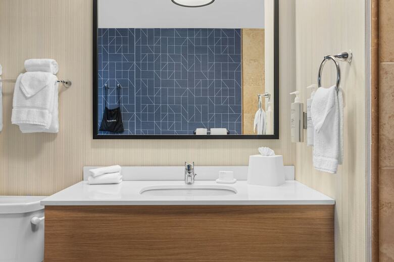Hotel Hampton Inn Bakersfield-airport