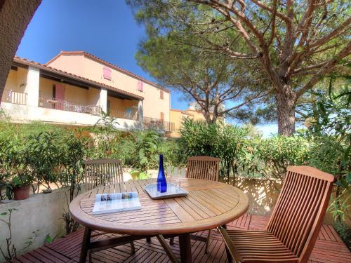 Apartamento Holiday Home Marina 1.3