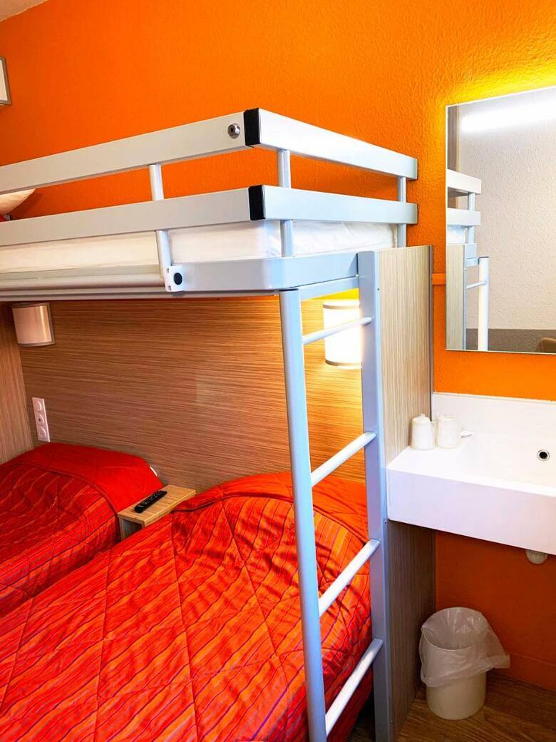 Hotelf1 Sarcelles