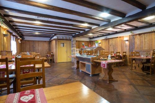 Hotel H�tel - Restaurant A La Demi-lune