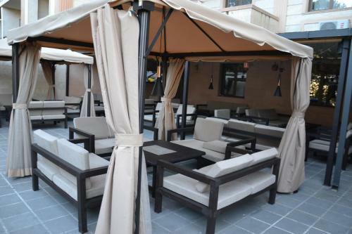 Dream Hill Terrace Hotel