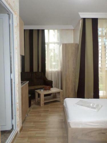 Hostal Hotel Batumi Inn