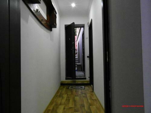 Hostal Peter's Guest House