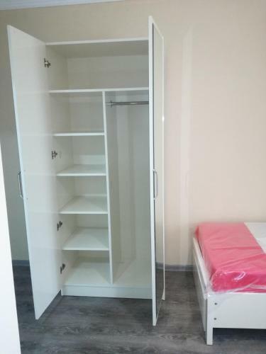 Hostal Guest House Makhinjauri