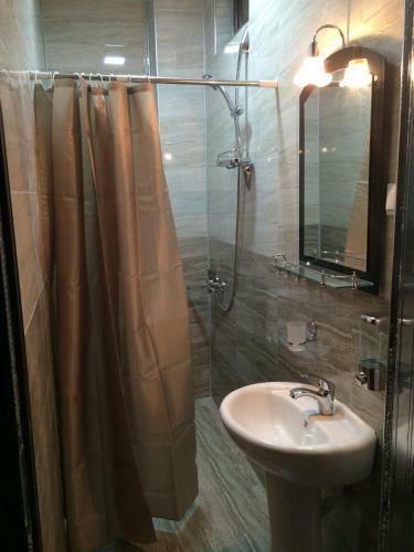 Hostal Holiday House Green Cape Batumi