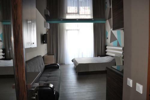 White Sail Apartments