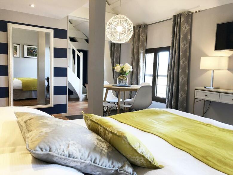 Hotel Domaine De Cr�cy