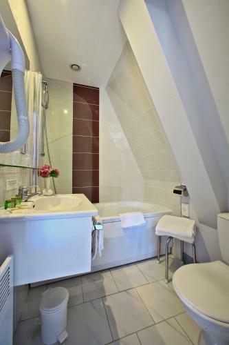 Hotel Logis La Vieille Auberge