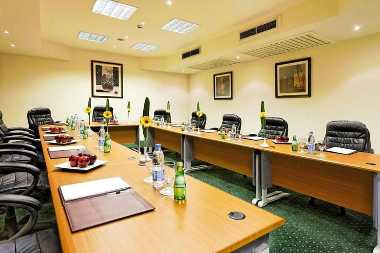 Cairo Pyramids Hotel