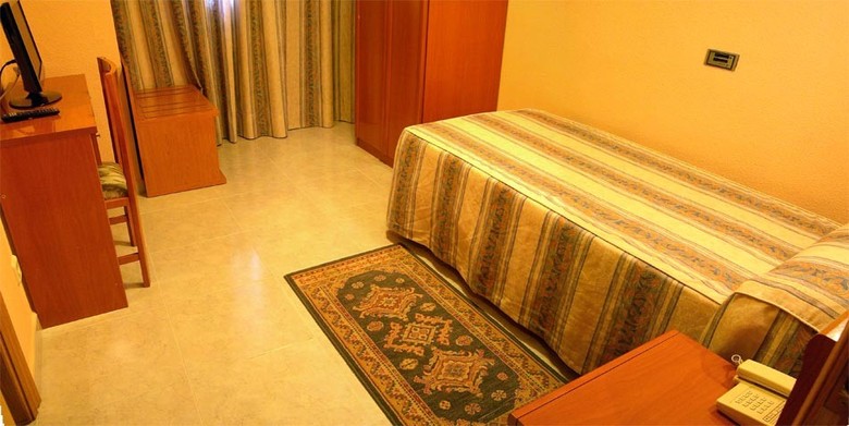 Hotel Maria De Molina