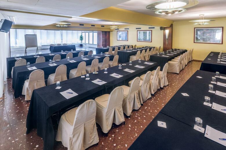 Hotel Ciudad De Castelldefels