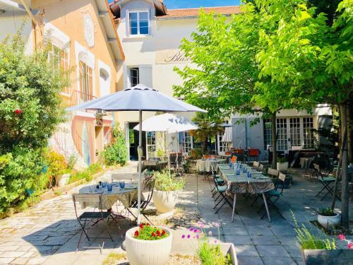 Hotel Logis Hostellerie Blason De Provence