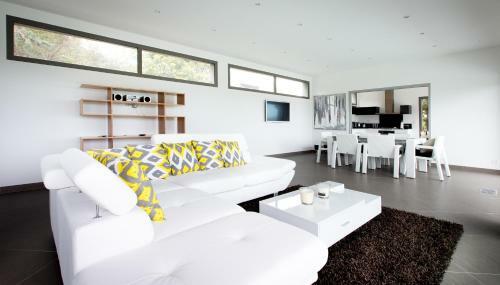 Villa By Signoria