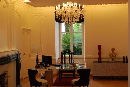 Hotel H�tel Victor Hugo