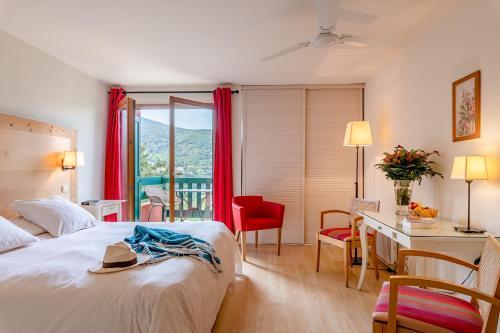 Hotel La Pin�de