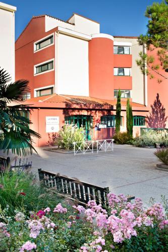 Hotel La Pin�de