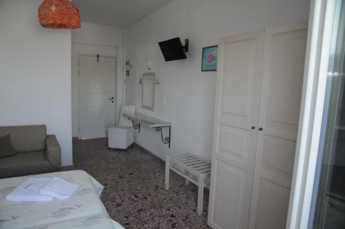 Hostal Andriani's Guest House