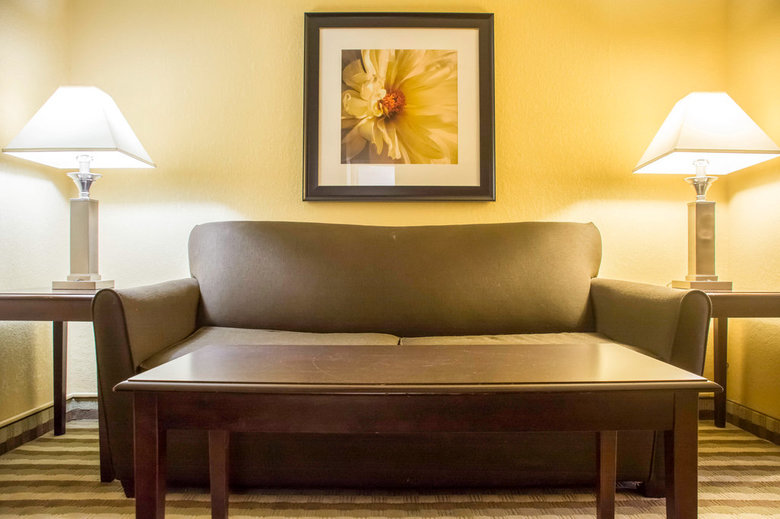 Hotel Clarion Inn & Suites Fairgrounds