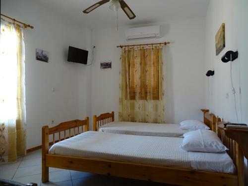 Maroudas Stavros Apartments