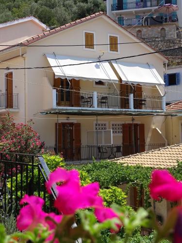 Maroudas Stavros Apartments