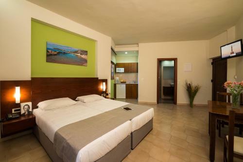Hotel Oscar Suites & Village