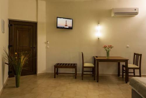 Hotel Oscar Suites & Village