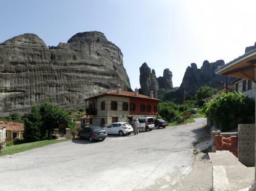 Hostal Petrino Guesthouse