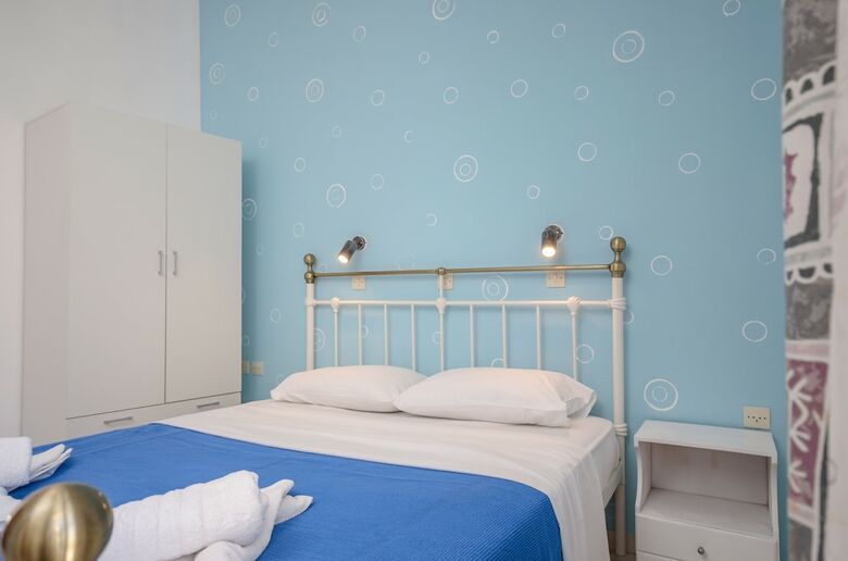 Bed & Breakfast Depis Place Economy