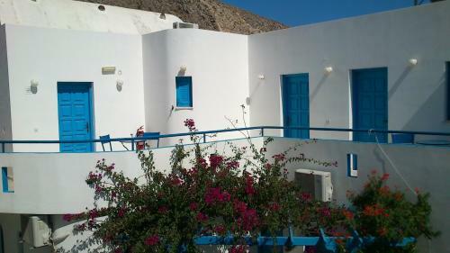 Hostal Semprou Rooms
