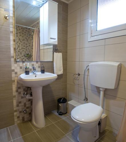 Nepheli Apartments And Studios