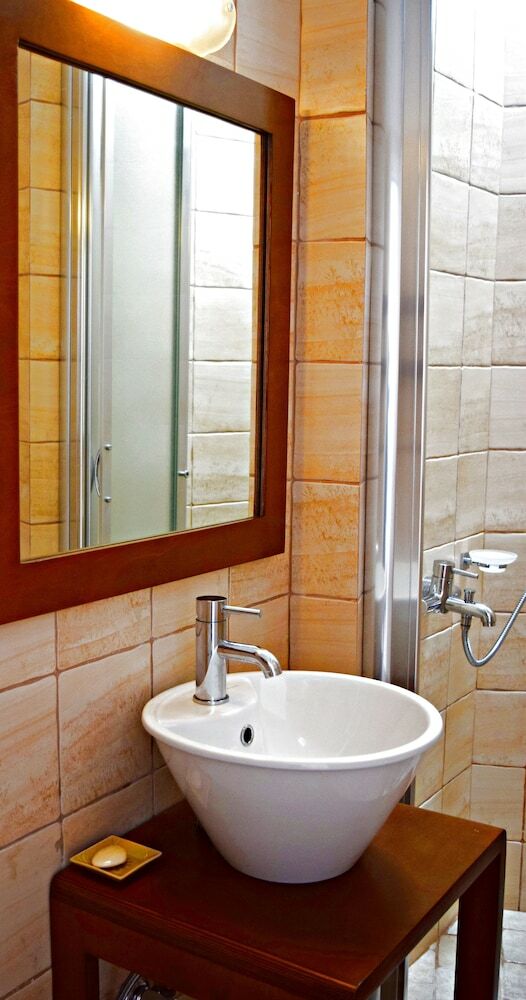 Revelis Villa & Canava