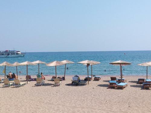 Saint Konstantin Beach Apartments