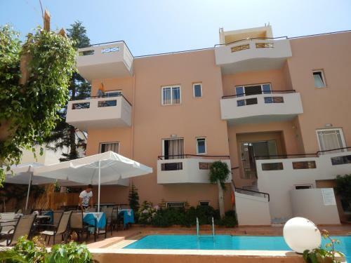 Apollon Studios & Apartments