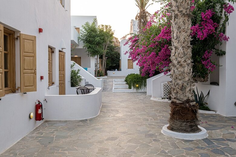 Hotel Santorini Crystal Blue