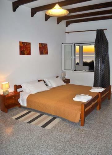 Kostas Beach Apartments