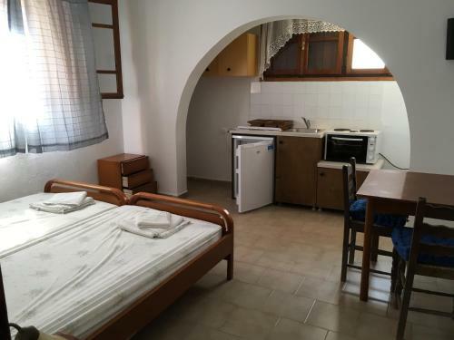 Hostal Villa Apostolis Studios