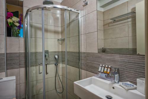Zarkadis Beach Apartments