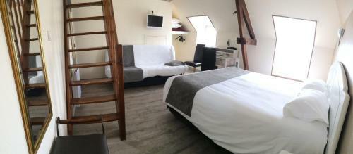 Hotel H�tel Les 13 Assiettes