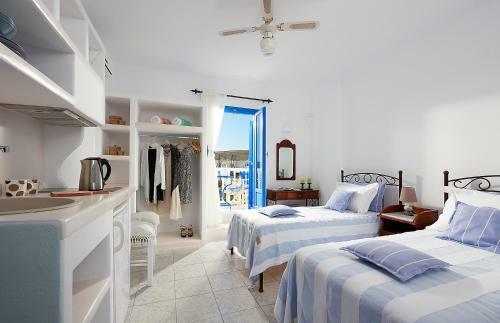 Hostal Efi's Rooms And Studios