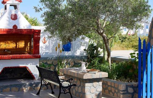 Hostal Efi's Rooms And Studios