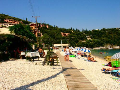 Lena Blue Sea Apartments