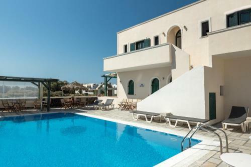 Hostal Memento Perissa