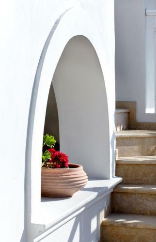 Hotel Mitos Suites