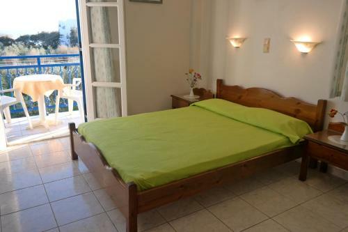 Hostal Mina's Studios In Naxos Island