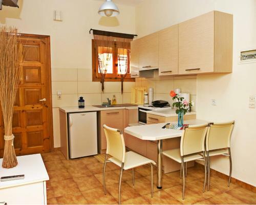 Theocharis Apartments