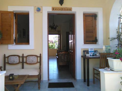 Theocharis Apartments
