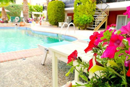 Apartamento Hotel Aeollos
