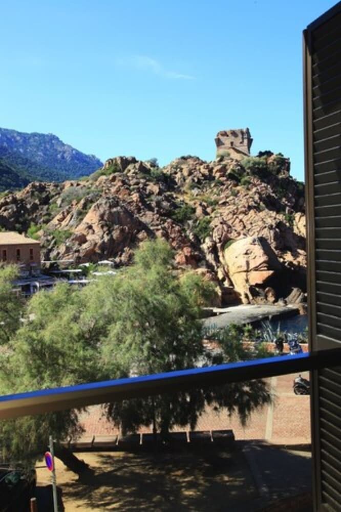 Hotel H�tel Le Subrini